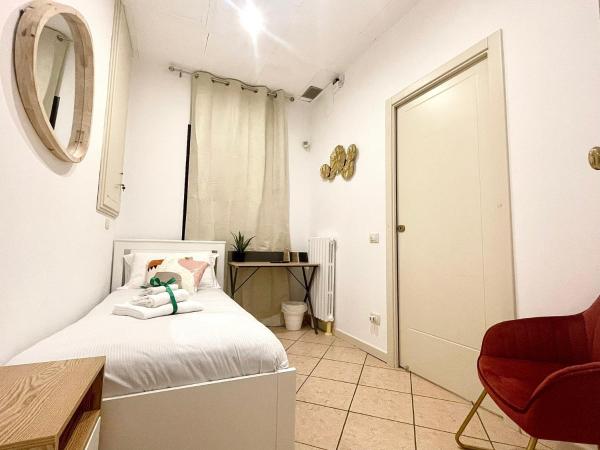 BARI ROOMS Abate Gimma : photo 4 de la chambre chambre simple avec salle de bains commune