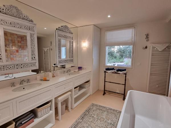 Villa Nymphée : photo 7 de la chambre chambre lit king-size deluxe