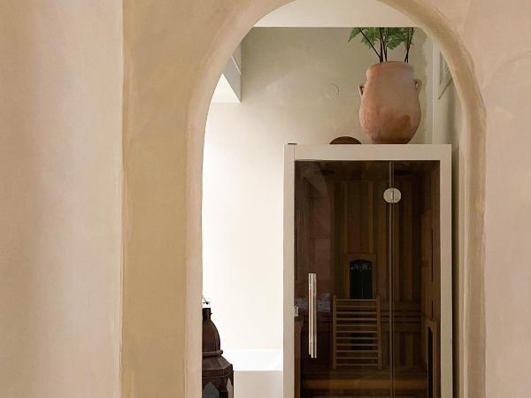 HAERT Boutique Wellness Suites City Centre : photo 4 de la chambre chambre double deluxe avec baignoire