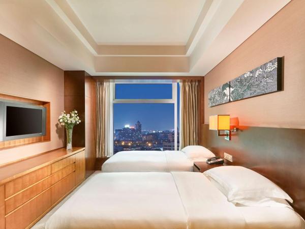 DoubleTree by Hilton Beijing : photo 4 de la chambre suite lit king-size