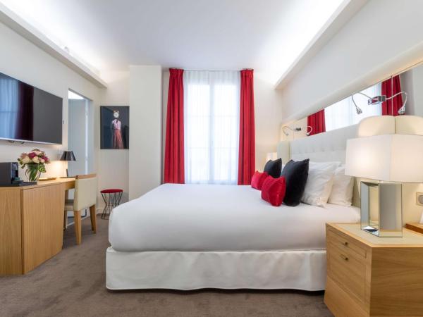 Hotel Camille Paris Tapestry Collection by Hilton : photo 2 de la chambre chambre lit king-size deluxe