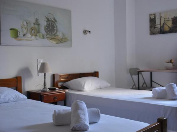 Poseidon Studios Chania Center : photo 2 de la chambre chambre lits jumeaux standard