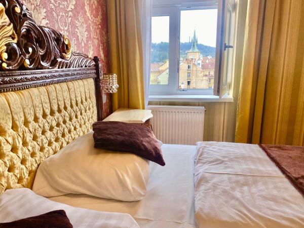 Hotel Liliova Prague Old Town : photo 1 de la chambre chambre lit king-size