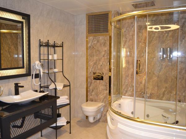 Gumus Palace Suites : photo 6 de la chambre grande chambre double 