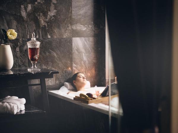 Bohemian Suites Athens : photo 10 de la chambre suite exécutive