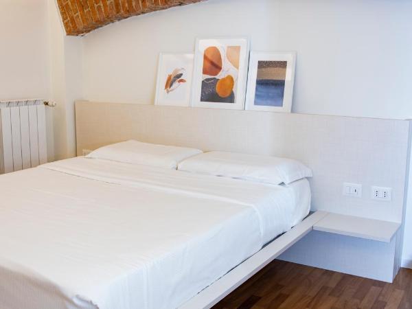Easy Milano - Rooms and Apartments Navigli : photo 10 de la chambre chambre double