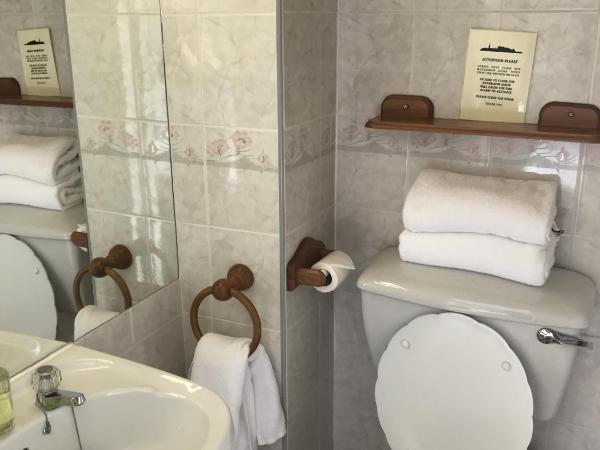 Dorstan House : photo 3 de la chambre chambre lits jumeaux/double avec salle de bains privative et chambre simple communicante