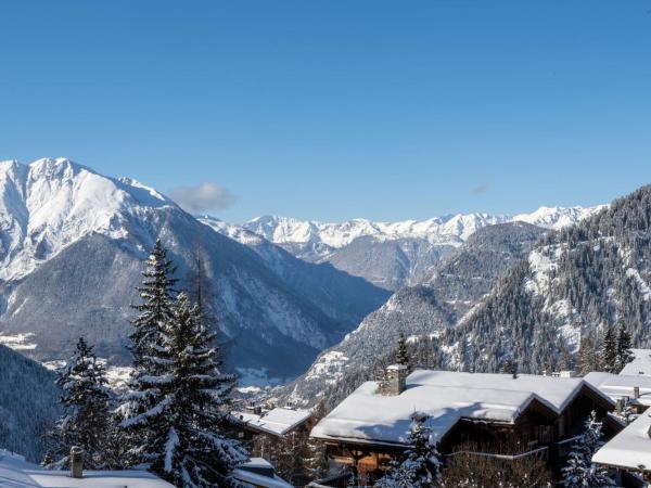 Le Chalet de Flore : photo 5 de la chambre chambre double avec balcon - vue sur montagnes