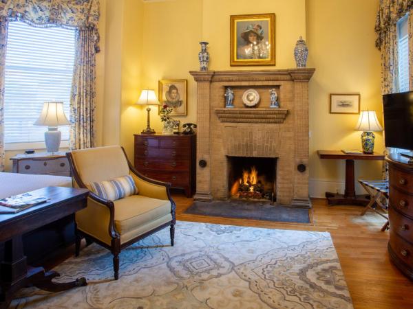 The Gastonian, Historic Inns of Savannah Collection : photo 2 de la chambre jean pierre lafayette - superior king