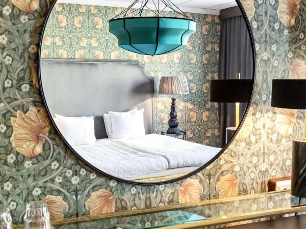 Centric Hotel : photo 1 de la chambre chambre lit king-size familiale