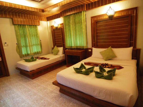 Nature Beach Resort, Koh Lanta : photo 4 de la chambre bungalow de luxe climatisé (3 adultes)
