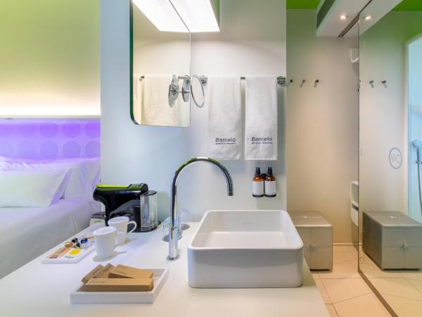 Barceló Raval : photo 2 de la chambre chambre double ou lits jumeaux supérieure