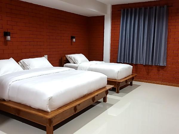 Saen Kam Resort : photo 3 de la chambre chambre familiale - vue sur montagne