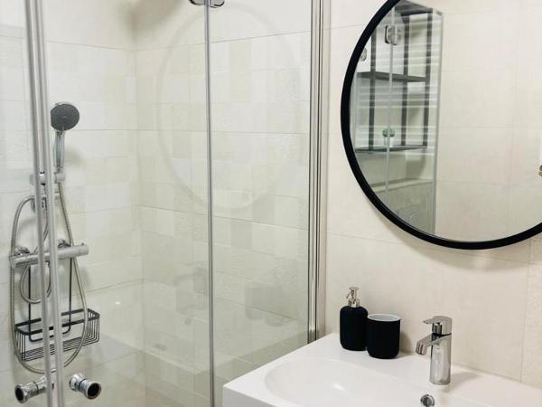 Apartamenty EverySky - Słowackiego 5a-b : photo 7 de la chambre studio avec terrasse