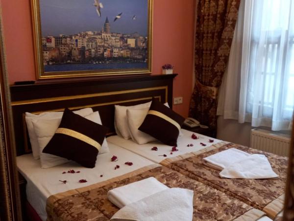 Emirhan Hotel, Sultanahmet : photo 8 de la chambre chambre lits jumeaux avec salle de bains privative