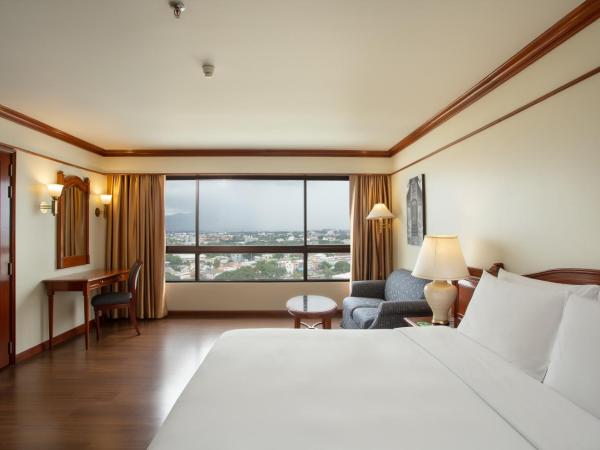 Centara Riverside Hotel Chiang Mai : photo 1 de la chambre chambre lit king-size premier