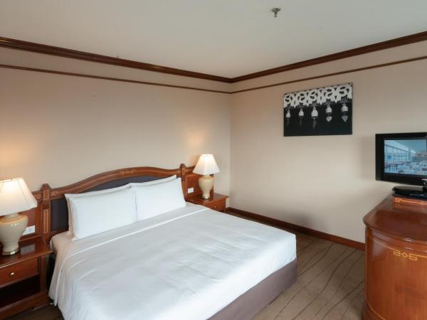 Centara Riverside Hotel Chiang Mai : photo 1 de la chambre suite junior