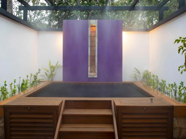 Dhawa Ihuru - with Free Transport : photo 7 de la chambre beachfront rainmist villa with free transfer for minimum 3 nights for 2 pax valid until 31st october 2024