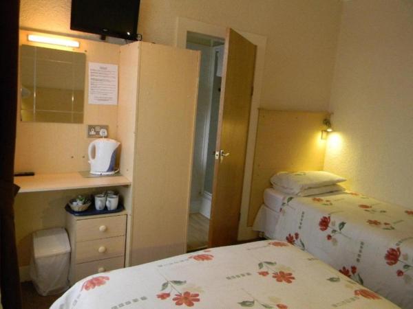 Dora Hotel : photo 3 de la chambre chambre familiale standard