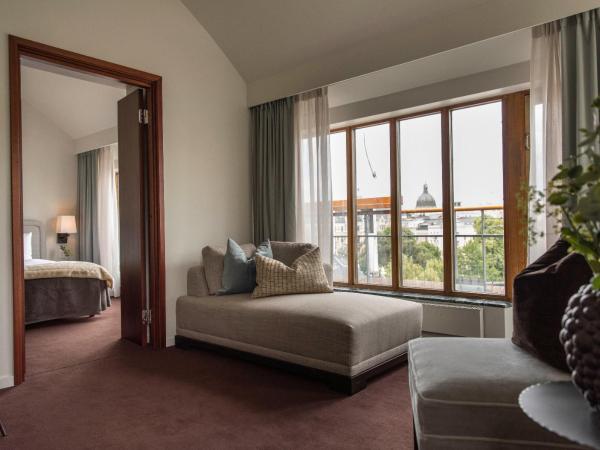 Berns, Historical Boutique Hotel & House of Entertainment since 1863 : photo 10 de la chambre suite avec balcon