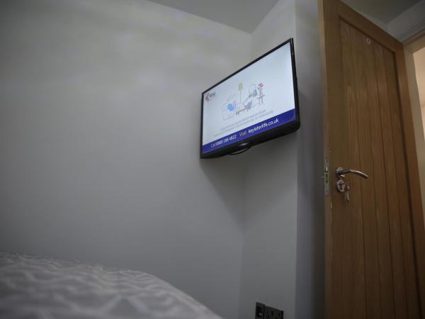 Rostron House : photo 8 de la chambre chambre double standard avec salle de bains commune