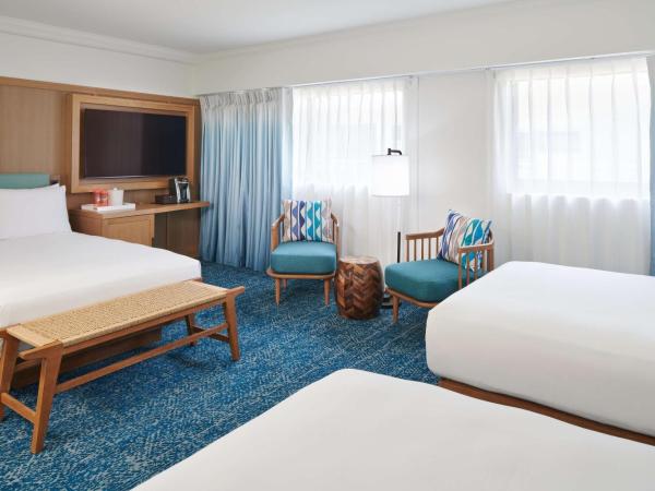 OUTRIGGER Reef Waikiki Beach Resort : photo 5 de la chambre hébergement standard 3 lits doubles