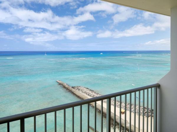 OUTRIGGER Reef Waikiki Beach Resort : photo 3 de la chambre oceanfront with 1 king bed