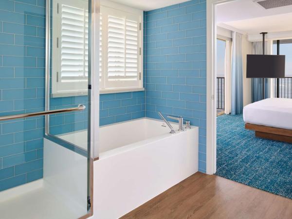 OUTRIGGER Reef Waikiki Beach Resort : photo 7 de la chambre hébergement 1 lit king-size club - côté océan