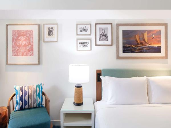 OUTRIGGER Reef Waikiki Beach Resort : photo 7 de la chambre suite club 1 lit king-size - vue sur océan