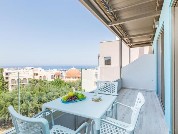 Menta City Boutique Hotel : photo 3 de la chambre chambre double ou lits jumeaux - vue latérale sur mer