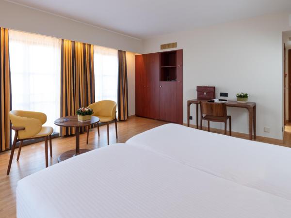 Rosenburg Hotel Brugge : photo 10 de la chambre chambre double ou lits jumeaux supérieure avec vue sur le canal
