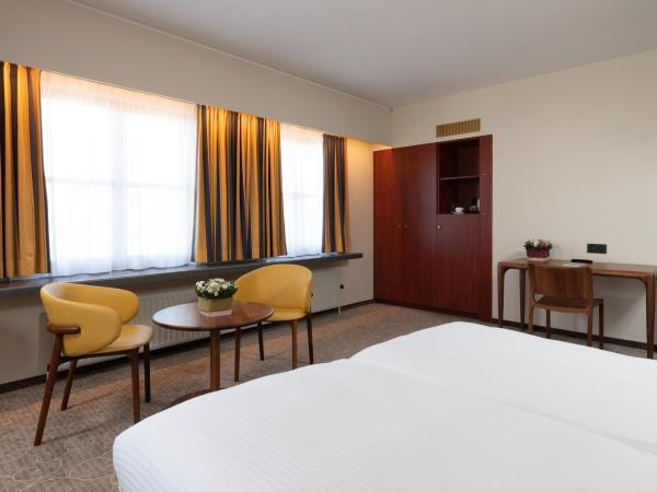 Rosenburg Hotel Brugge : photo 9 de la chambre chambre double ou lits jumeaux supérieure avec vue sur le canal
