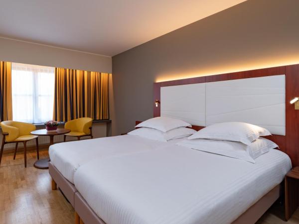Rosenburg Hotel Brugge : photo 4 de la chambre chambre double ou lits jumeaux supérieure avec vue sur le canal