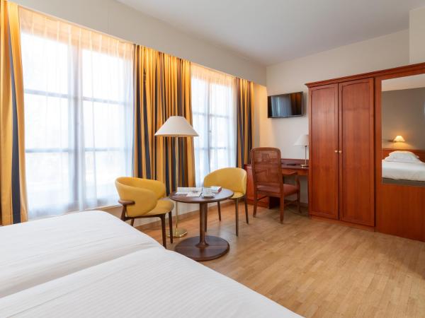 Rosenburg Hotel Brugge : photo 2 de la chambre chambre double ou lits jumeaux supérieure avec vue sur le canal