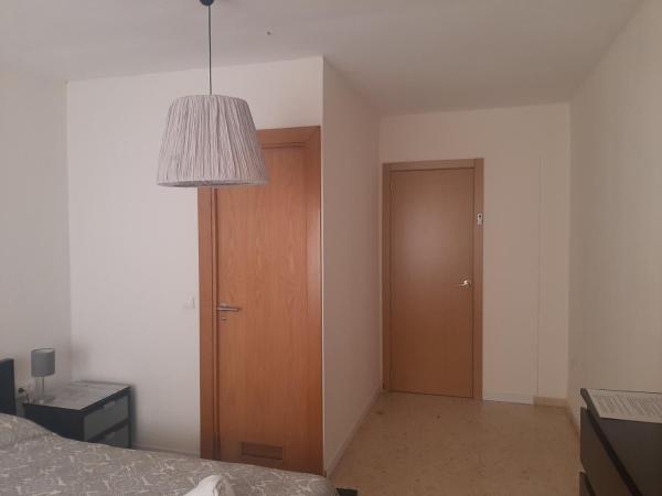 Rafaela Guest House : photo 9 de la chambre suite with a large and simple bed