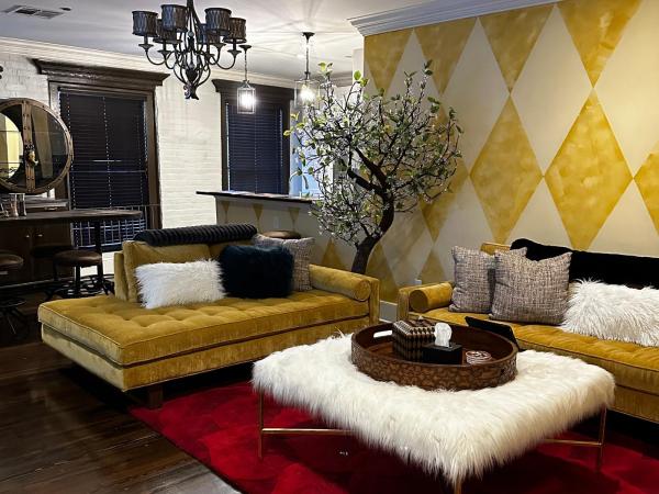 Best Location, Walk Anywhere : photo 6 de la chambre appartement 2 chambres