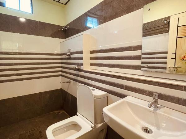 OMAR RESIDENCY : photo 4 de la chambre chambre double deluxe