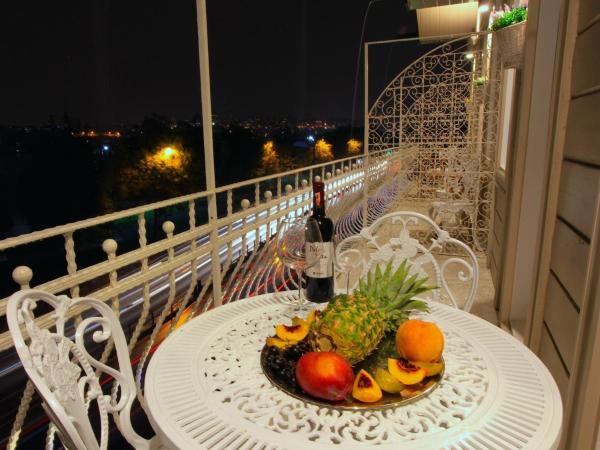 Hotel Troya Balat : photo 2 de la chambre suite avec balcon