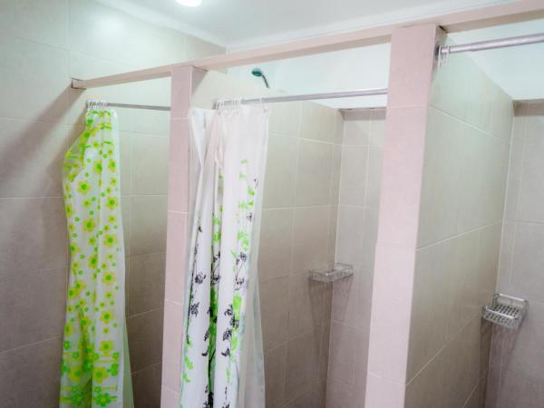 Clover Hostel : photo 7 de la chambre lit dans dortoir mixte de 8 lits