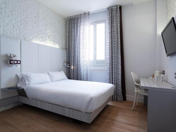 Petit Palace Lealtad Plaza : photo 10 de la chambre chambre double ou lits jumeaux
