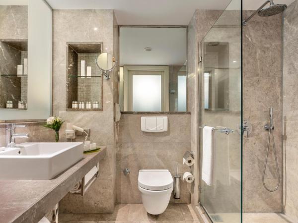 Occidental Ankara : photo 5 de la chambre suite avec terrasse