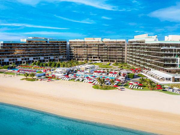 Th8 Palm Dubai Beach Resort, Vignette Collection, an IHG hotel : photo 7 de la chambre chambre deluxe - vue sur mer