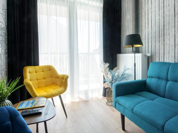 Aparthotel InPoint Cracow G15 - Free Underground Parking : photo 6 de la chambre appartement avec balcon