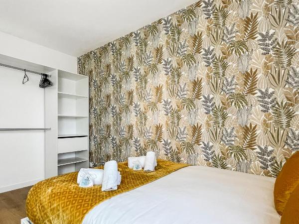 HOMEY LA COLOC MUGI - Colocation haut de gamme - Chambres privées - Balcon - Wifi et Netflix - Proche transports commun : photo 5 de la chambre chambre double avec salle de bains commune