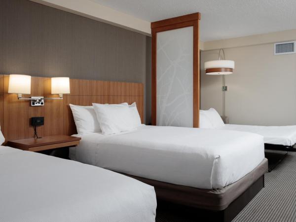 Hyatt Place New Orleans Convention Center : photo 1 de la chambre chambre avec 2 lits queen-size et canapé-lit - Étage supérieur