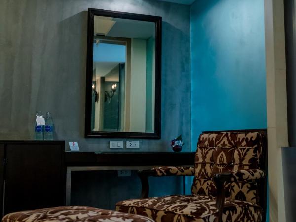 Sunbeam Hotel Pattaya - SHA Extra Plus : photo 7 de la chambre chambre quadruple de luxe