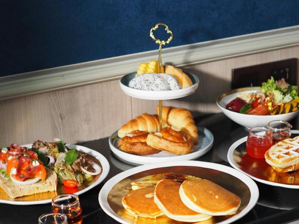 The Coach Hotel Sukhumvit - Asok BTS Bangkok by Compass Hospitality : photo 1 de la chambre hébergement general coach