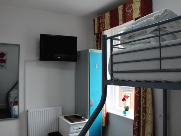 Backpackers Blackpool - Family Friendly Hotel : photo 3 de la chambre chambre familiale standard