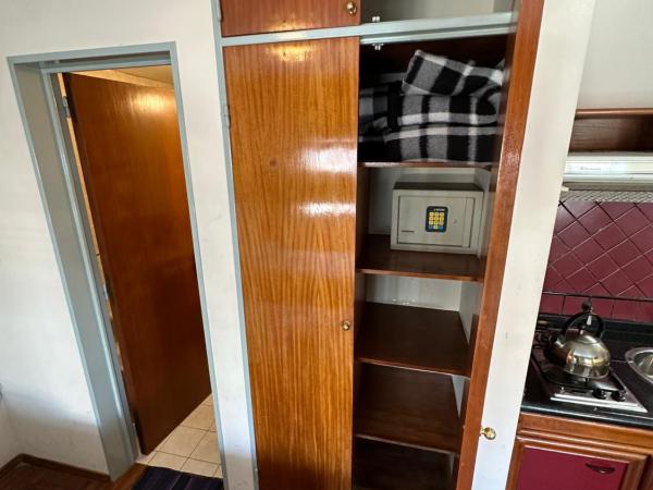 Apart Hotel Bari : photo 6 de la chambre chambre quadruple avec salle de bains privative