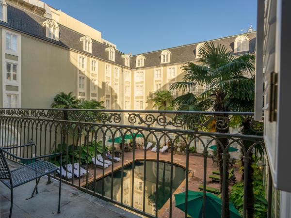 Bourbon Orleans Hotel : photo 2 de la chambre chambre lit queen-size avec balcon